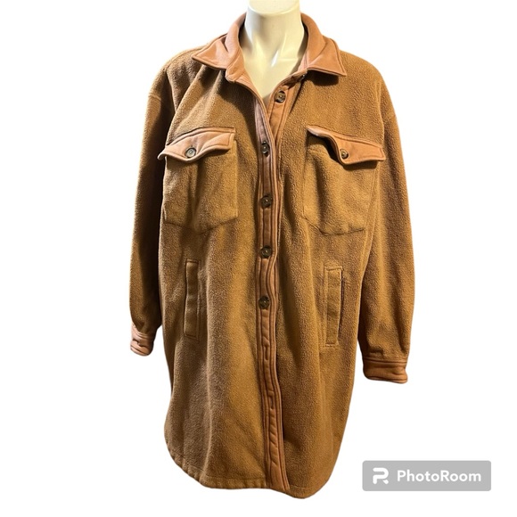 BLANK NYC long fleece tan shacket - Picture 2 of 10